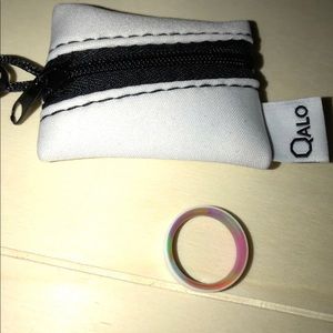 QALO silicone ring